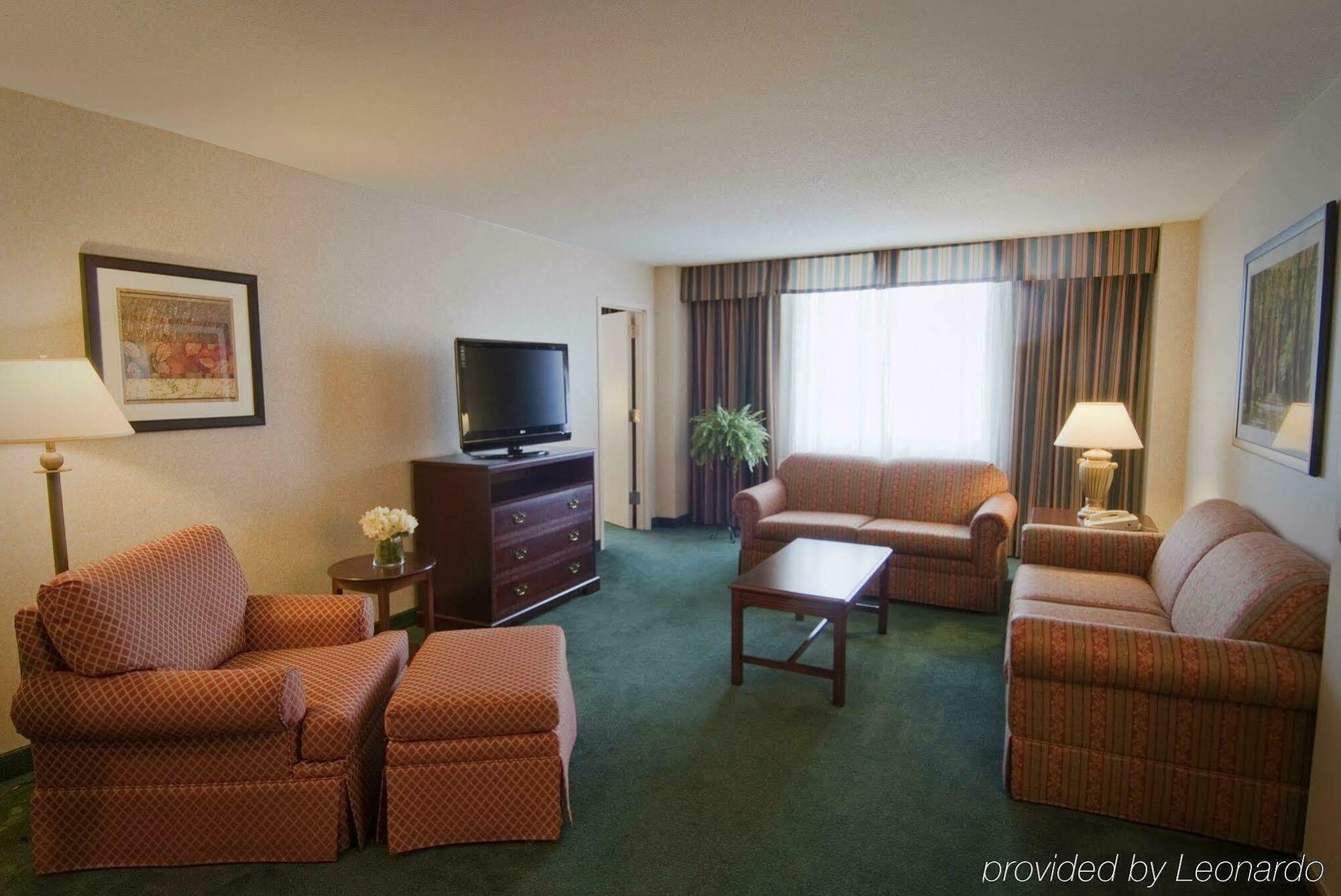 Holiday Inn Arlington At Ballston, An Ihg Hotel Room photo
